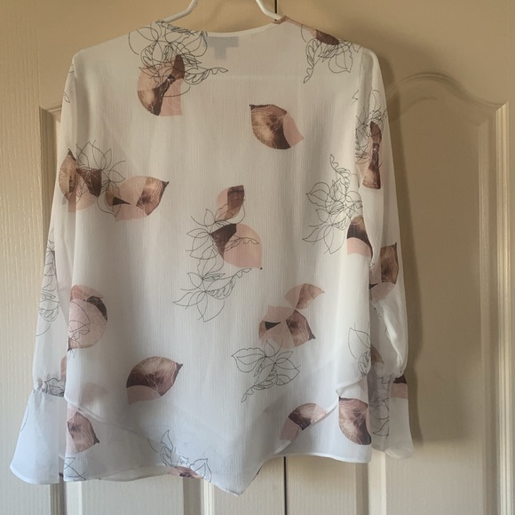 ✨NWT Alfani Asymmetrical Blouse✨ - Picture 2 of 9